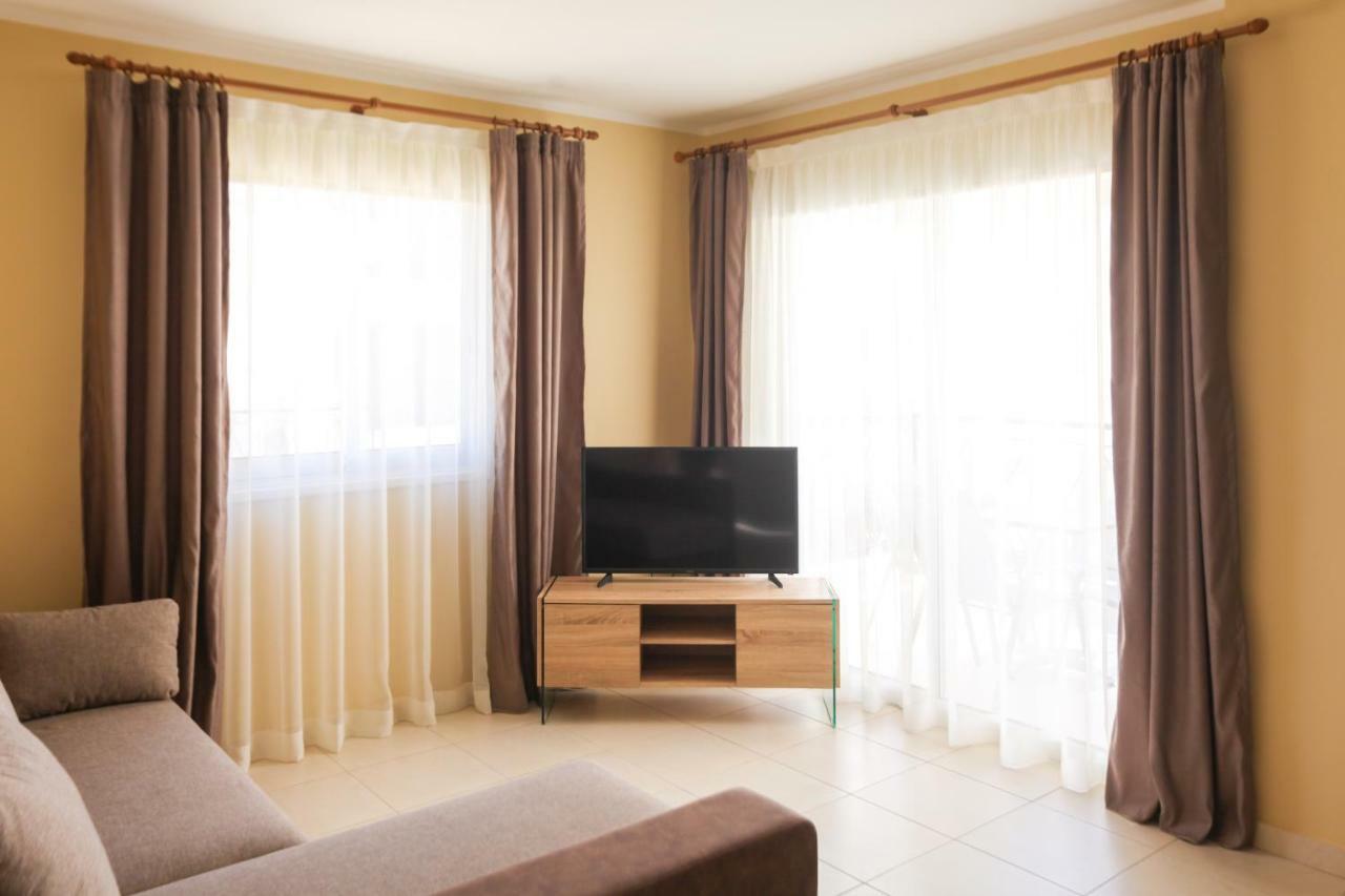 Carisa Livadia Gardens 아파트 외부 사진